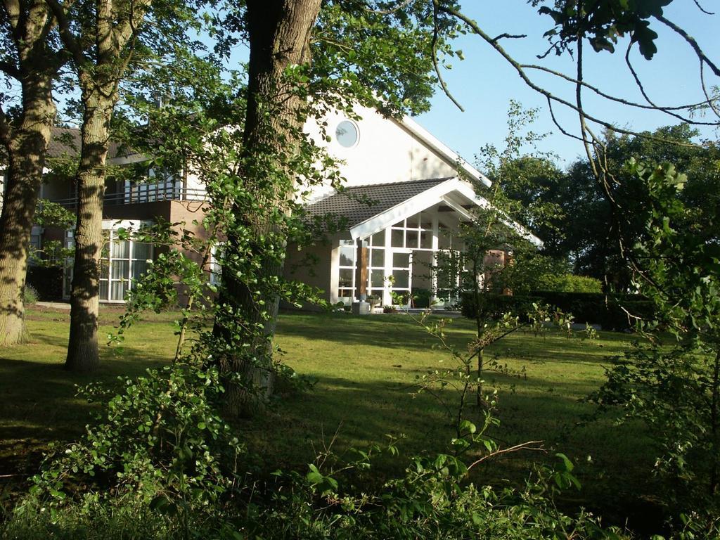 Landhotel De Ijsvogel Sint Nicolaasga Ngoại thất bức ảnh